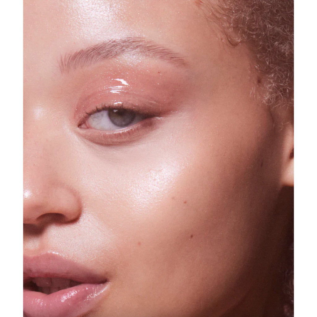 R.E.M Beauty Dreamglow Highlight Serum in Quartz - Vegan, No Parabens